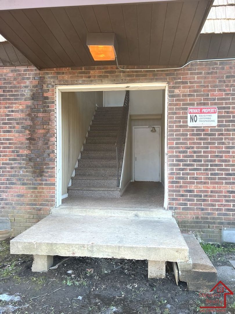 Building Photo - 441 Harding Pl