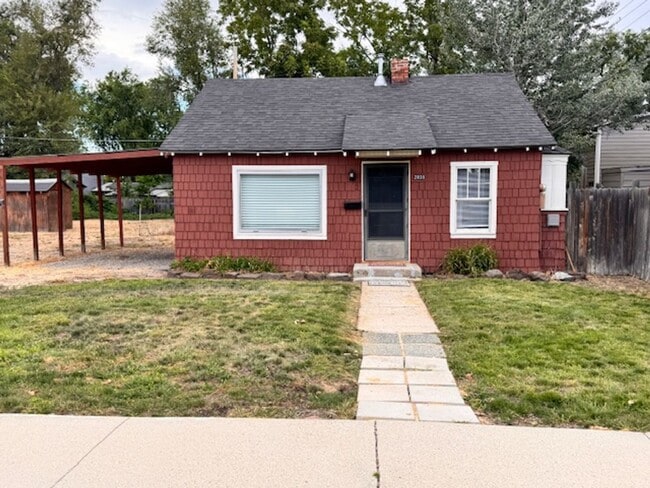 Primary Photo - North End 2 Bedroom 1 Bathroom Cottage