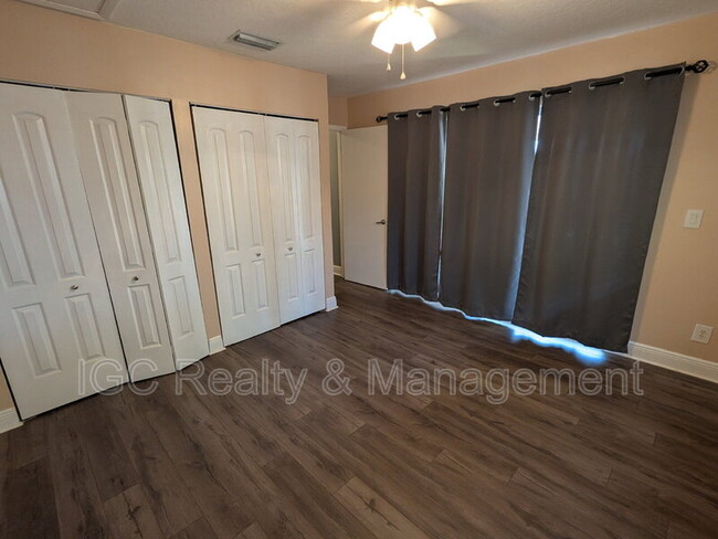 Building Photo - 4153 Prime Ave
