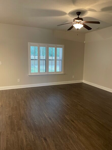 Building Photo - 149 Beallwood Dr