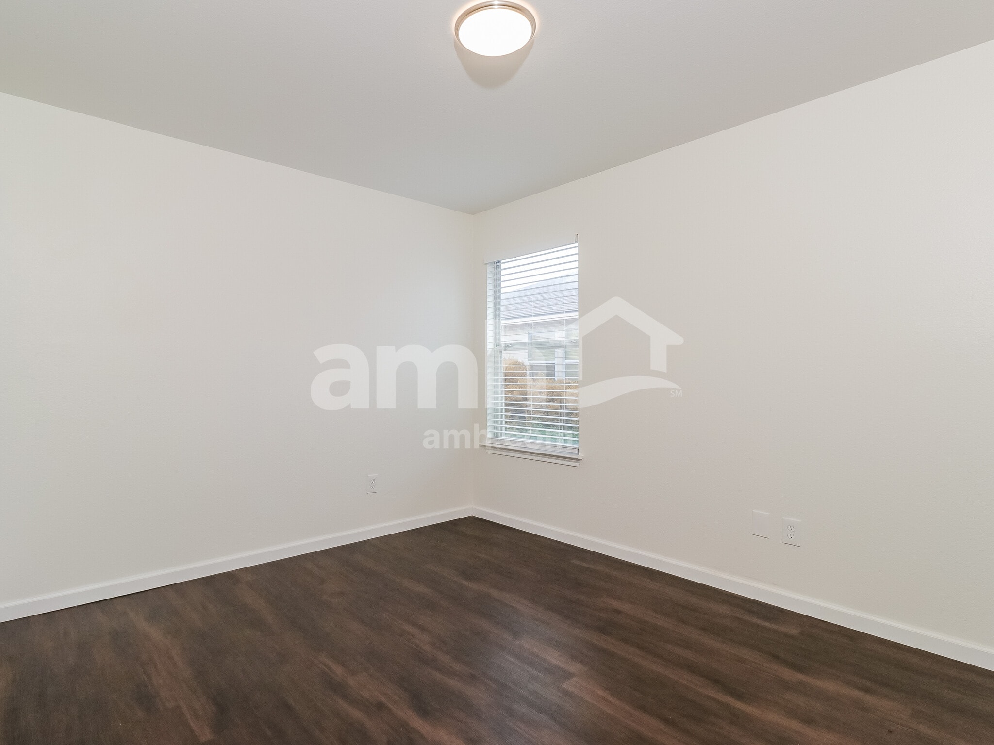 Building Photo - 118 Rinehardt St