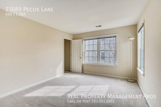 Building Photo - 23089 Pecos Ln