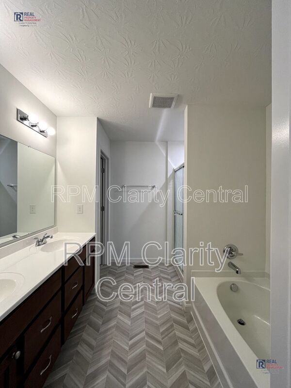 Building Photo - 375 Alonzo Palmer St