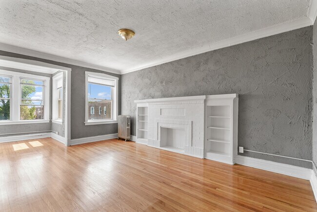 Building Photo - 340 S Homan Ave