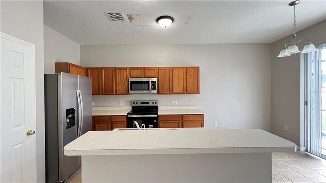 Building Photo - 318 Sand Ridge Dr