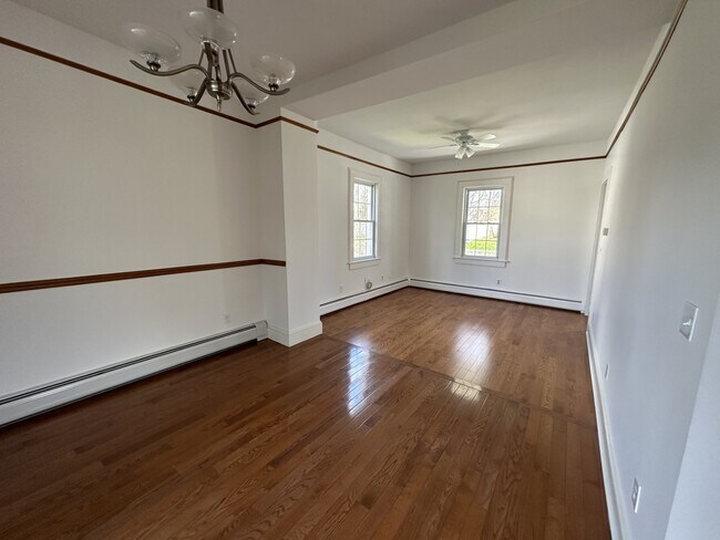 Building Photo - 138 New York Ave