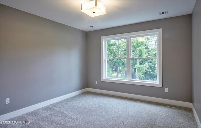 Building Photo - 28 Colfax St