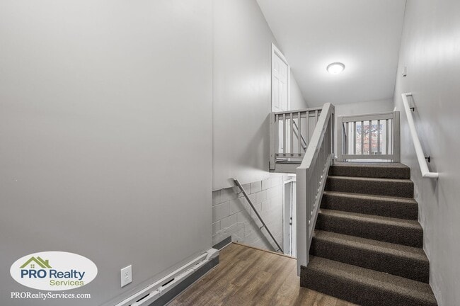 Building Photo - 5 Bedroom Home in Chisago City