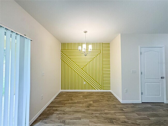 Building Photo - 12823 Buffalo Run Dr