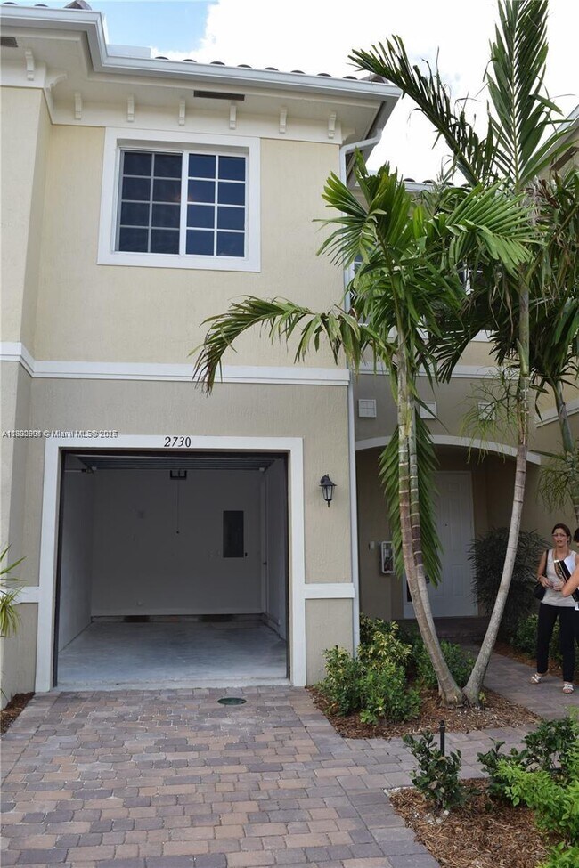 Building Photo - 2574 SW 81st Terrace