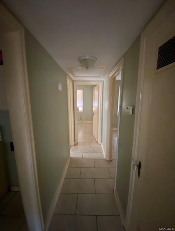 Building Photo - 508 Glenmore Rd