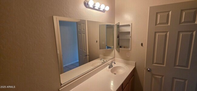 Building Photo - 9079 N 115th Dr