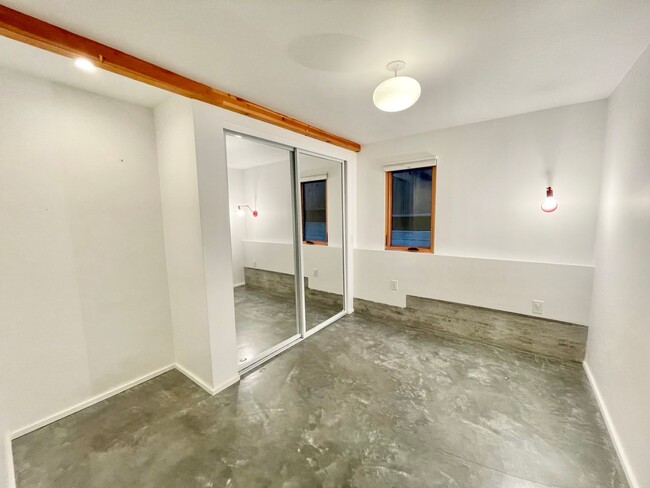 Building Photo - 2BR/1BA Potrero Hill Contemporary Residenc...