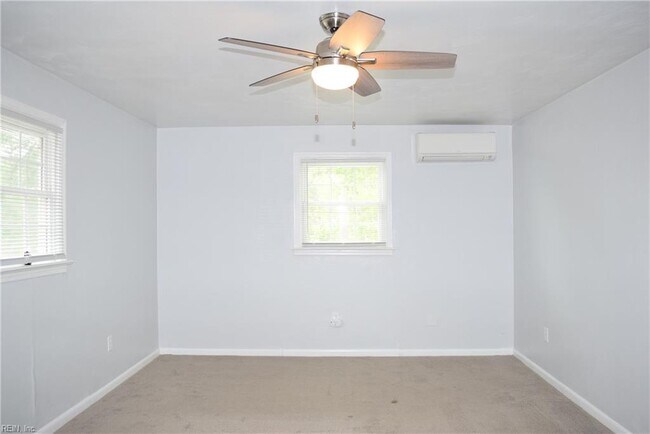 Building Photo - 1312 Sparrow Rd