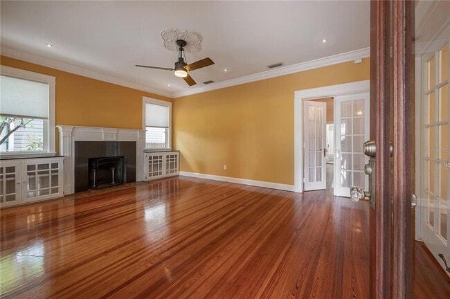 Building Photo - 5207 N Suwanee Ave