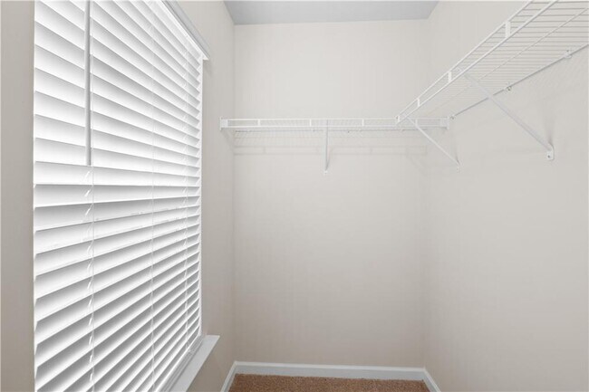 Building Photo - 284 Whitetail Cir