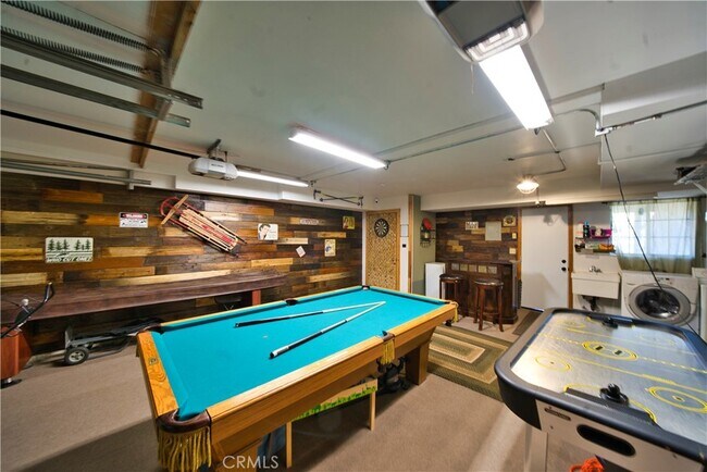 Building Photo - 31644 Christmas Tree Ln