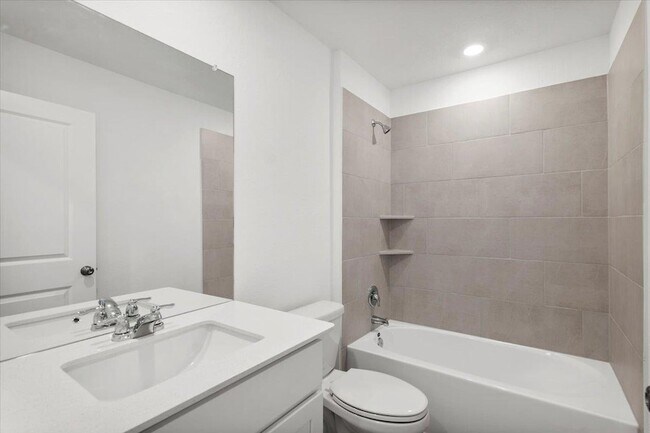 Building Photo - 221 Rodney Boat Rd