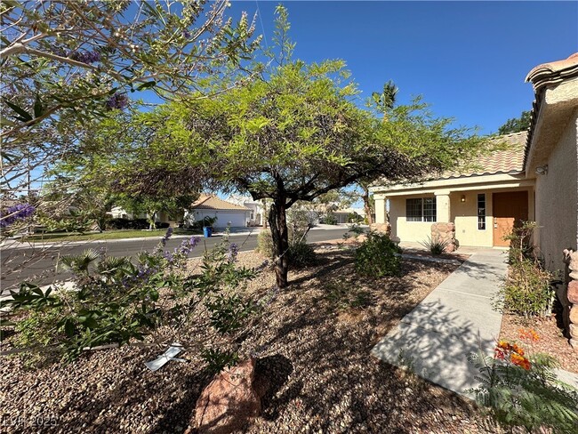 Building Photo - 2854 Cordillera Dr