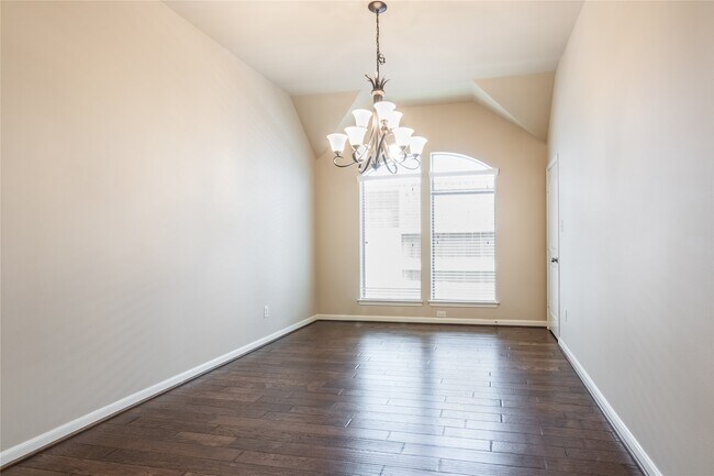 Building Photo - 26519 Longleaf Valley Dr