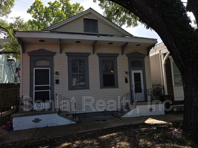Primary Photo - 914 N Dorgenois St