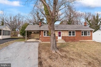 Building Photo - 4502 Henderson Rd
