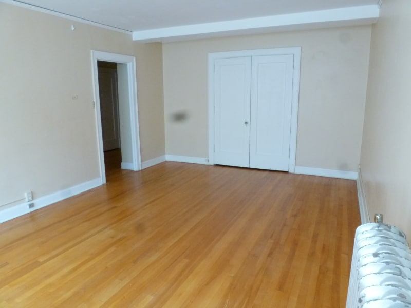 Building Photo - 440 N Park Ave