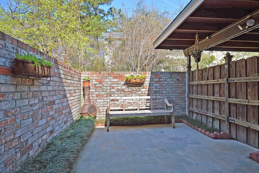 Building Photo - 37 Brighton Cir