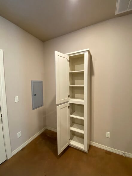 Building Photo - 1719 Houston St