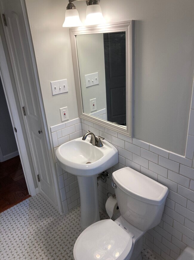 Freshly remodeled bathroom with all ew fixtures - 4443 Jacqueline Dr