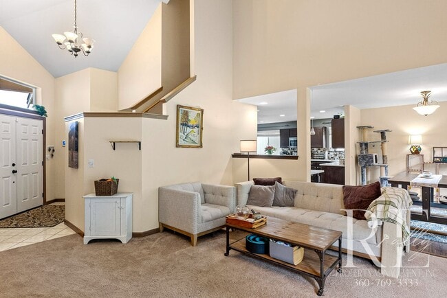 Building Photo - Peaceful Retreat Near JBLM | Spacious 3BR ...