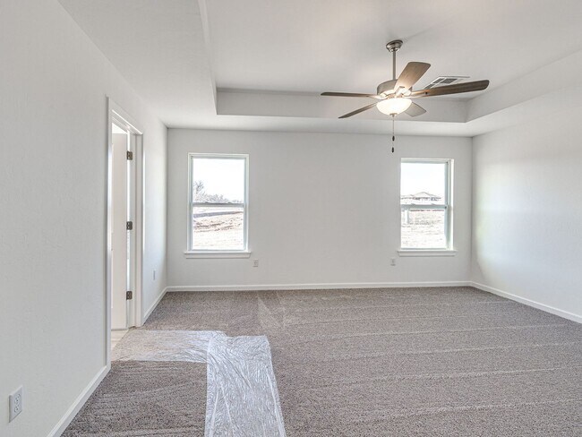Building Photo - BRAND NEW HOME!