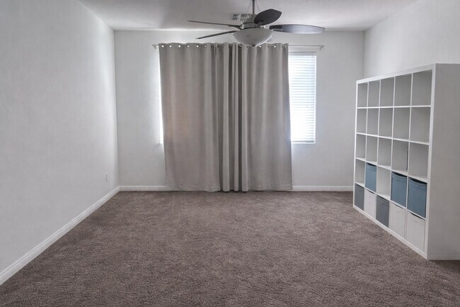 Building Photo - 14515 W Lisbon Ln