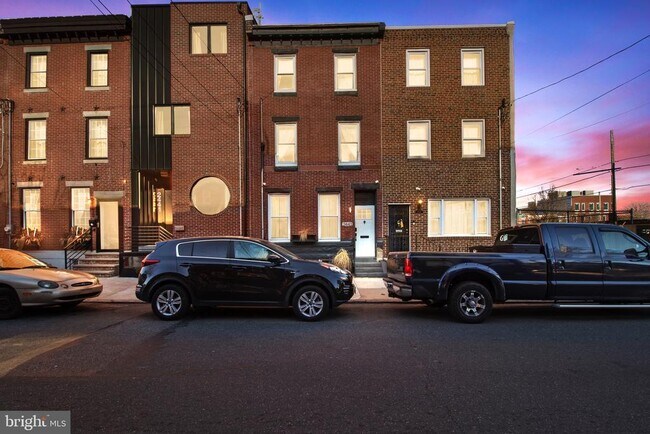 Building Photo - 2443 E Cumberland St