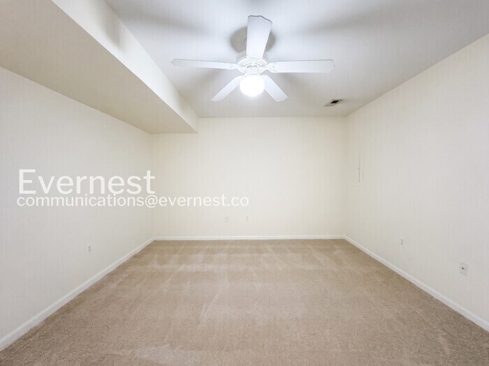 Building Photo - 1101 Highpointe Blvd