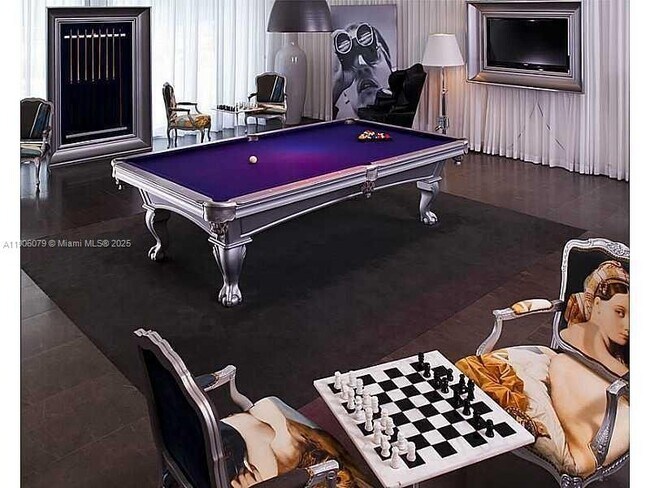 Building Photo - 495 Brickell Ave