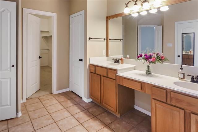 Building Photo - 216 Crepe Myrtle Ln