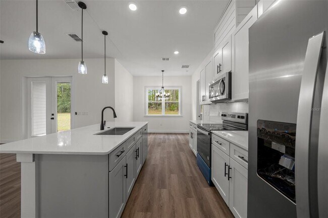 Building Photo - 7162 N Cricket Dr