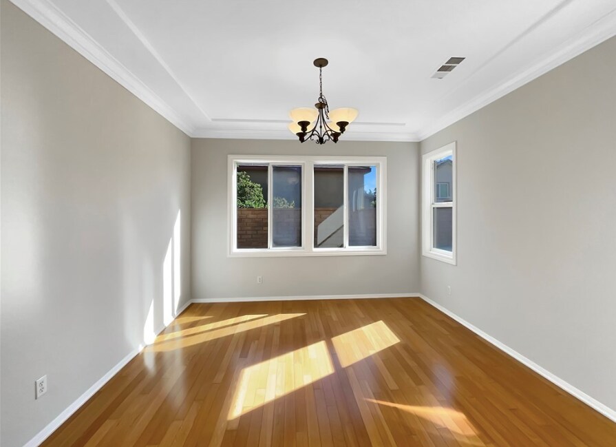 Building Photo - 37326 La Lune Ave