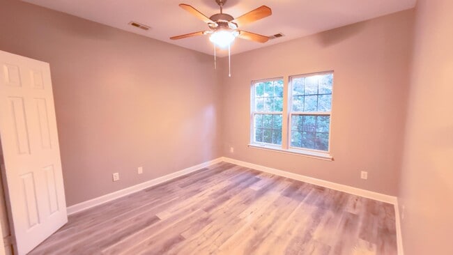 Building Photo - 14808 Bergerac Ct