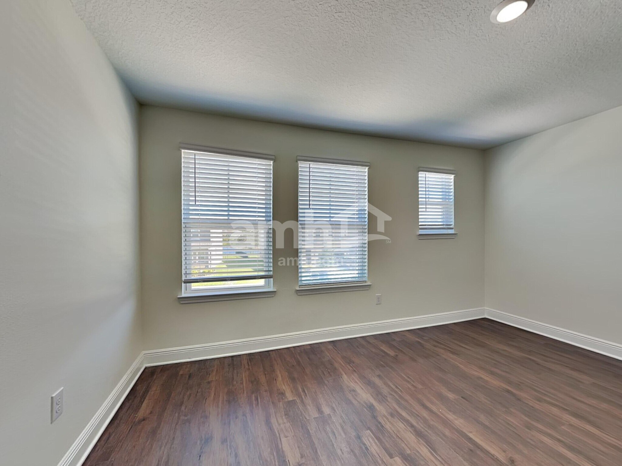 Building Photo - 20267 Calla Lily Dr