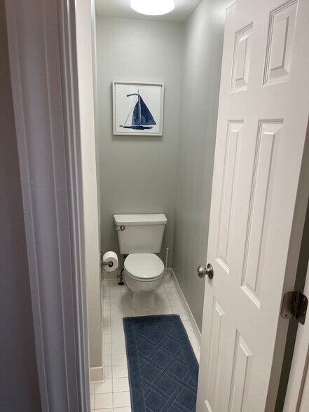 Main level half bath - 2100 Bobbyber Dr