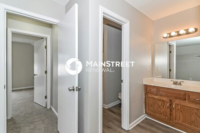 Building Photo - 3 Bedroom Pet-Friendly Home in Pleasant Hi...
