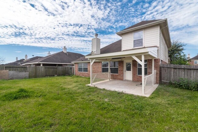Building Photo - 2707 Troy Dr
