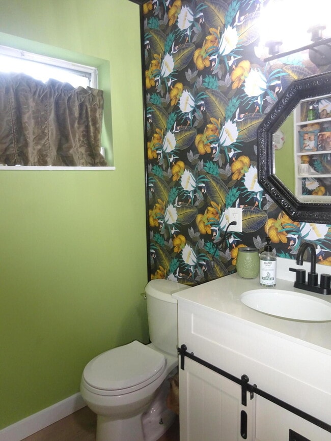 Building Photo - 2864 Crosley Dr E
