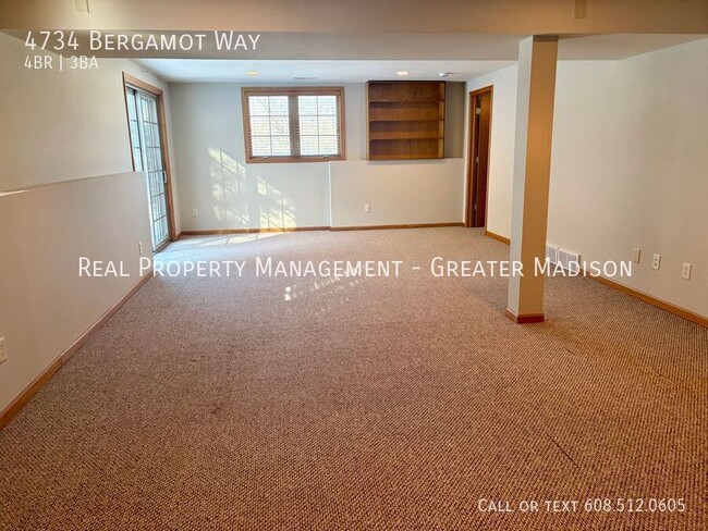 Building Photo - 4734 Bergamot Way