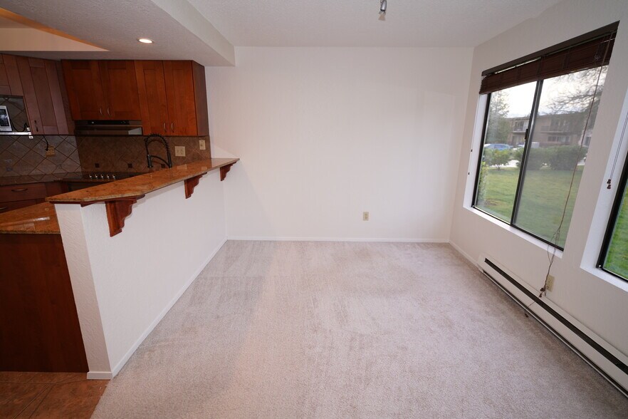 Building Photo - 11104 NE 68th St