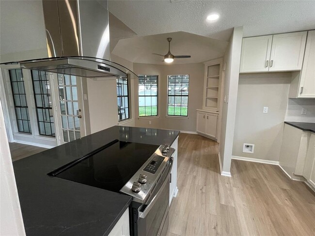 Building Photo - 1015 Cascade Creek Dr