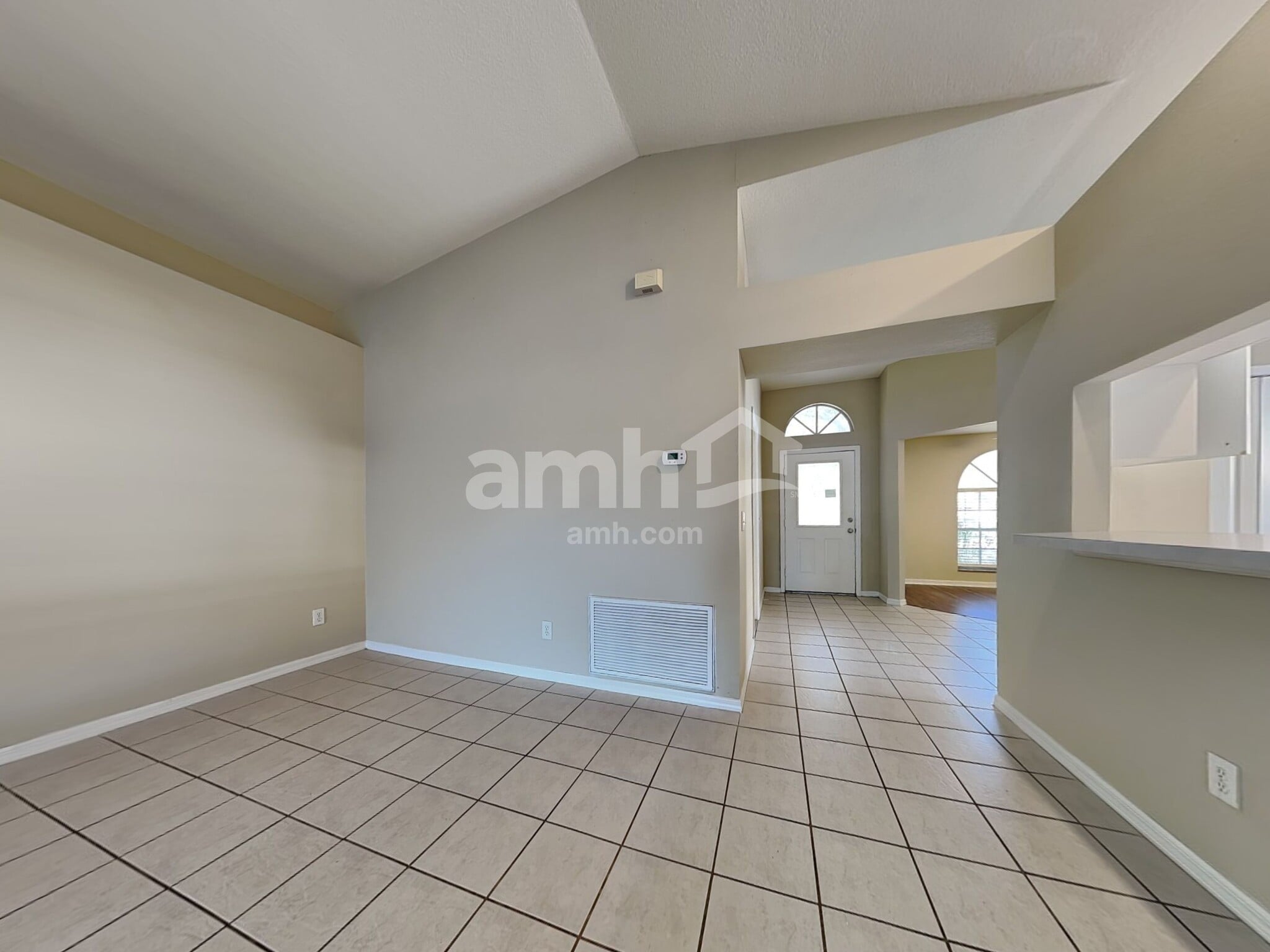 Building Photo - 24446 Landing Dr