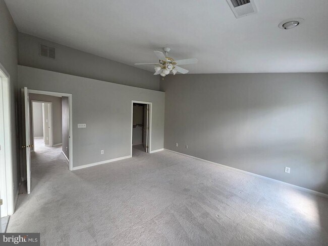 Building Photo - 43738 Clemens Terrace